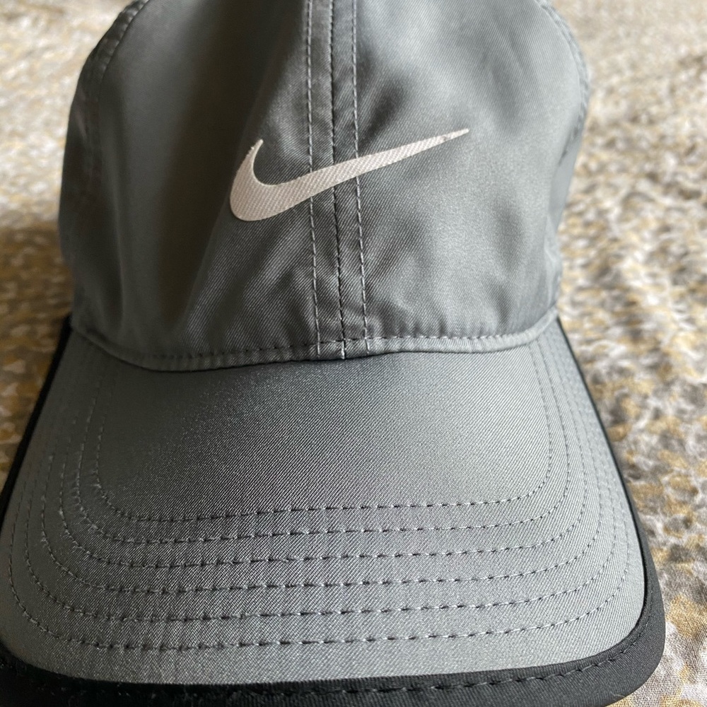 Men’s Nike Featherlight Hat